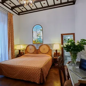 Farnese Hotel
