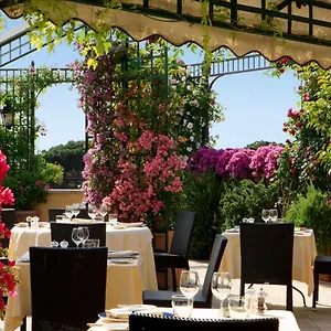 Victoria Hotel